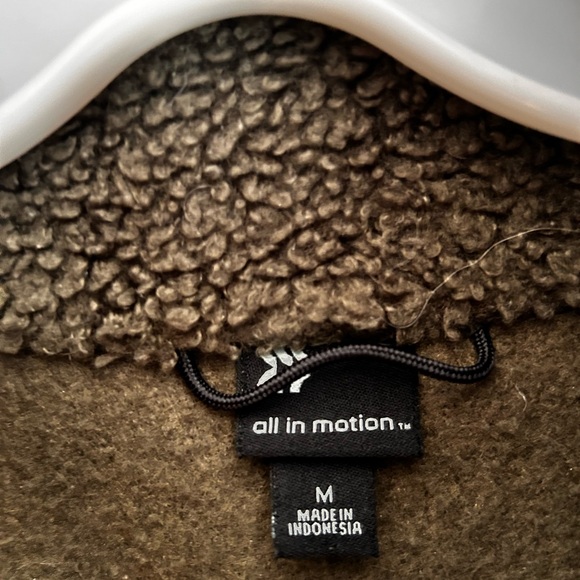 Cozy Olive Teddy Zip Up M - Picture 2 of 3